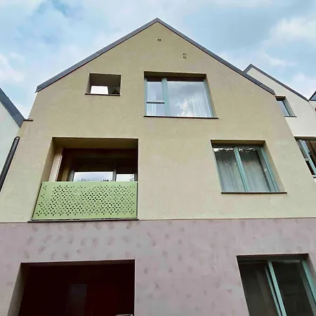 Apartment Uptown Monkey 7 Min Walk To Republicii Street *